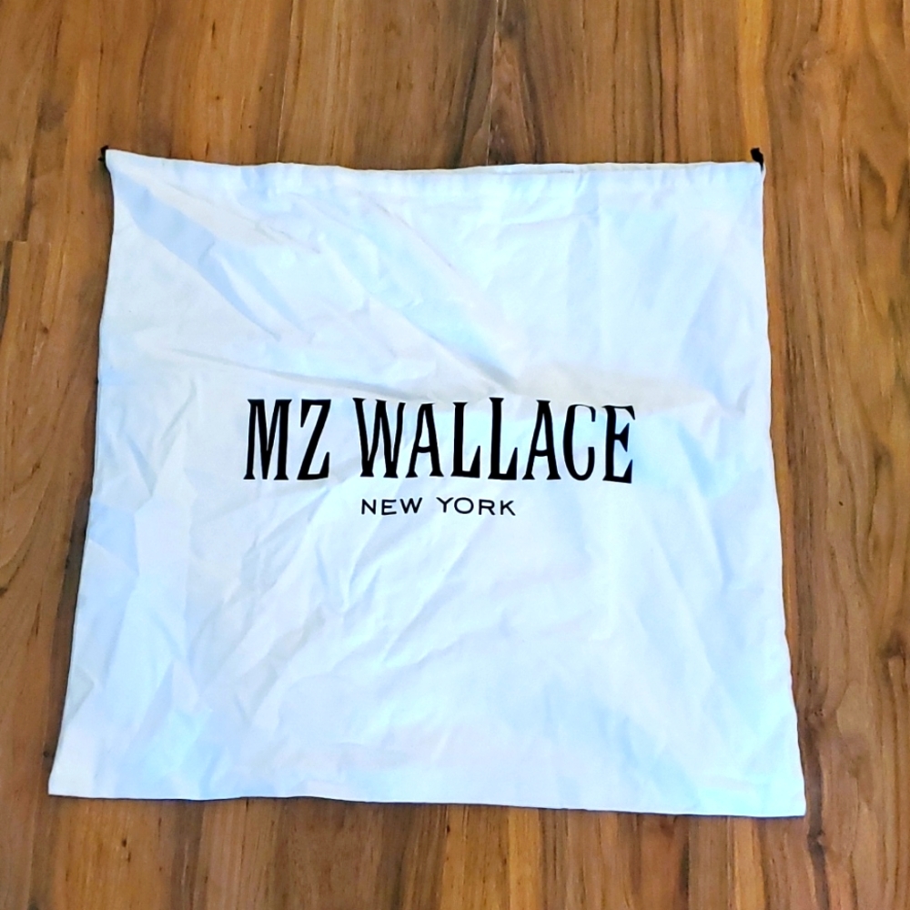 23 x 22 mz Wallace dust bag